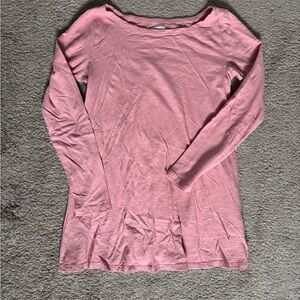 Old Navy Soft Pink Long Sleeve Maternity Tee